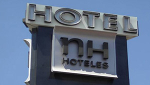 Cartel de NH Hoteles