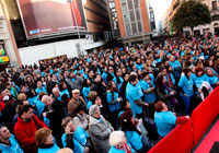 Viajes Carrefour revoluciona la Plaza de Callao con un sorteo.