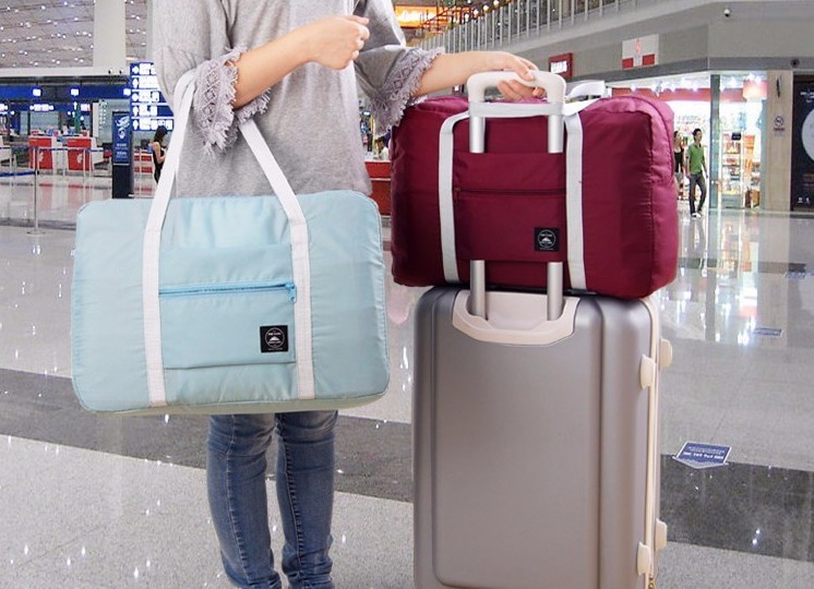 Ocho accesorios imprescindibles para llevar en la maleta de mano cuando  viajás - El Nacional